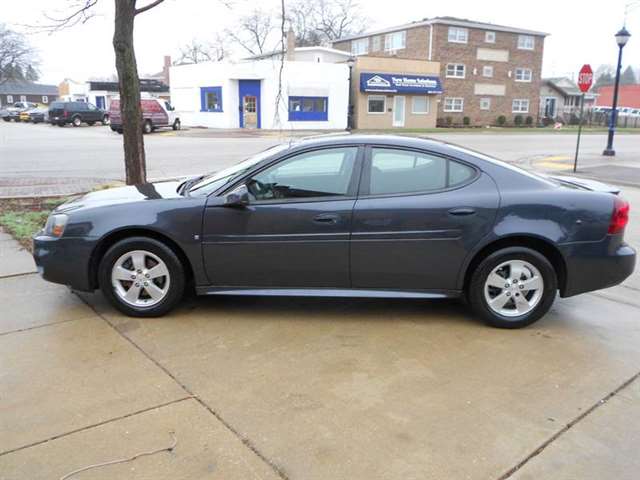 2008 Pontiac Grand Prix 4dr Sedan